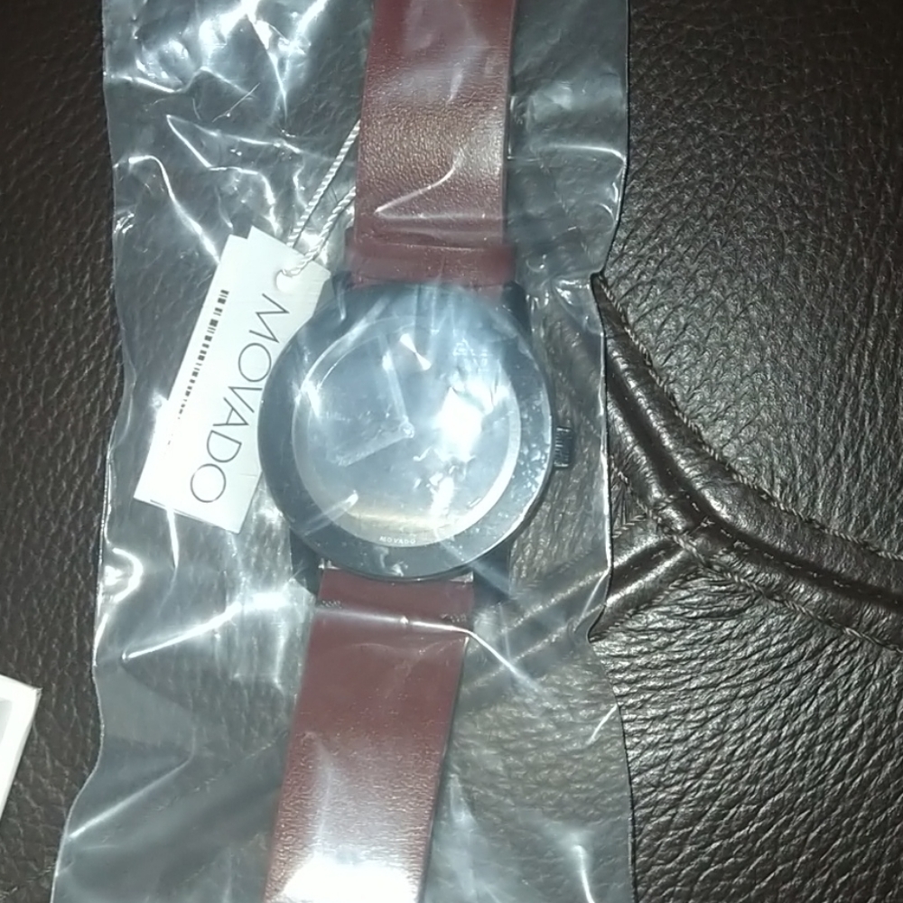Movado bold - Picture 3 of 3